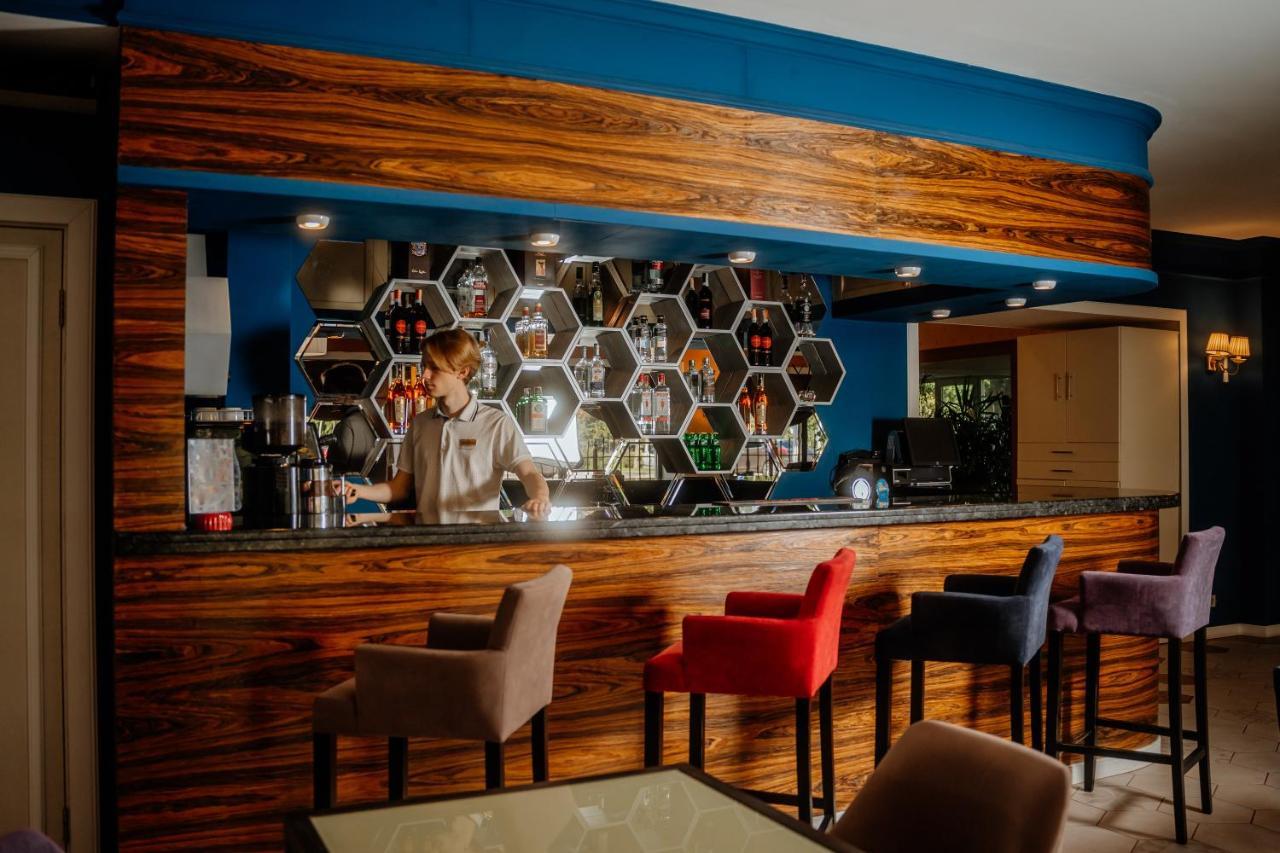 Non-stop hotel Boryspilʼ Buitenkant foto