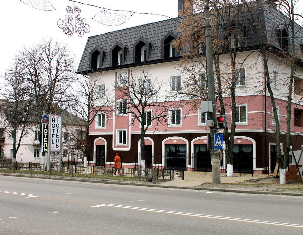 Non-stop hotel Boryspilʼ Buitenkant foto