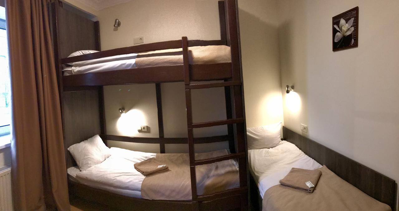 Non-stop hotel Boryspilʼ Buitenkant foto